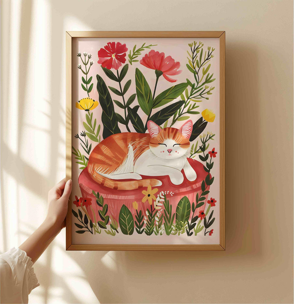 Illustration Le chat roux – Décoration murale florale avec un chat rêveur et un paysage naturel chaleureux – « Le jardin rêveur du chat roux » – Papier haut de gamme