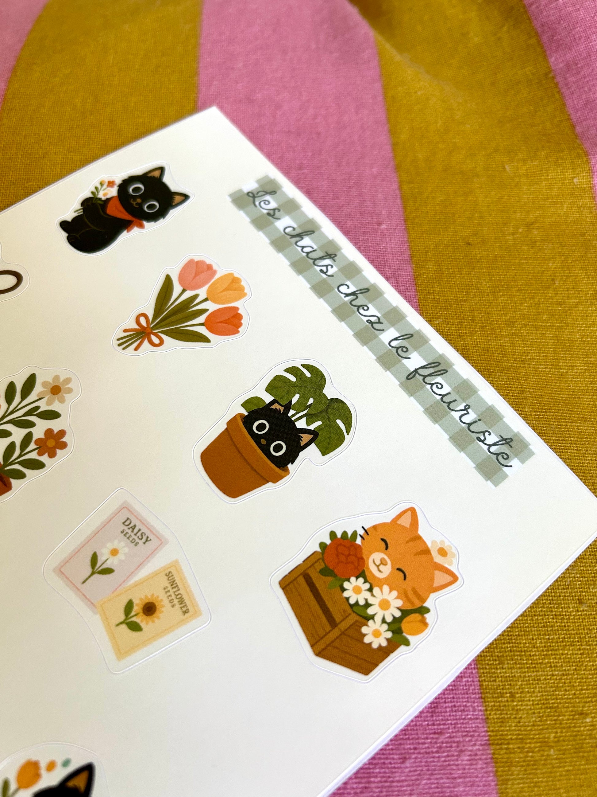 Planche stickers alphabet patchwork A5 - collection "Été tendre" - Chats chez le fleuriste, fleurs & plantes