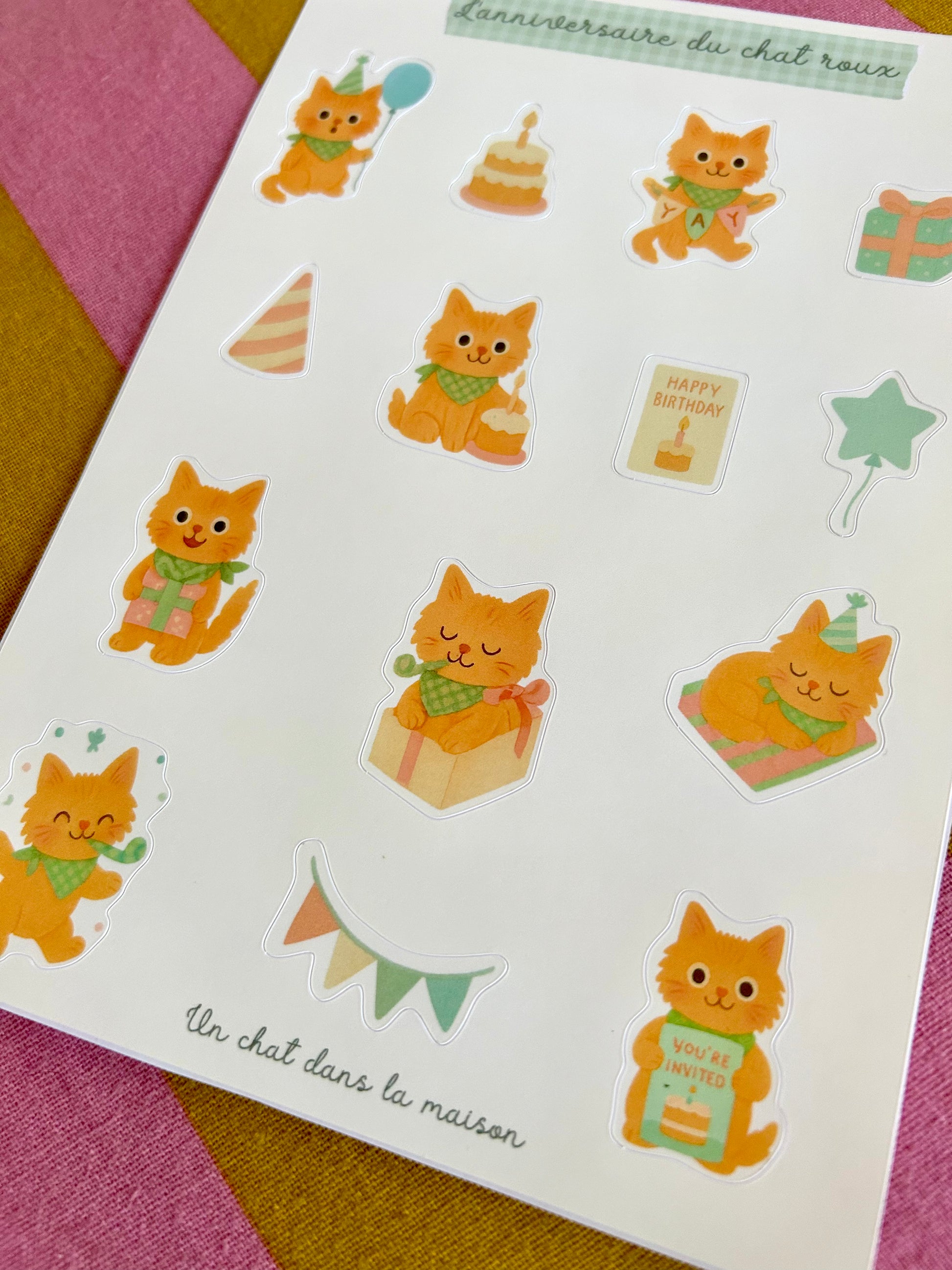 Planche stickers alphabet patchwork A5 - collection "Été tendre" - Anniversaire du chat roux, gâteau & cadeaux